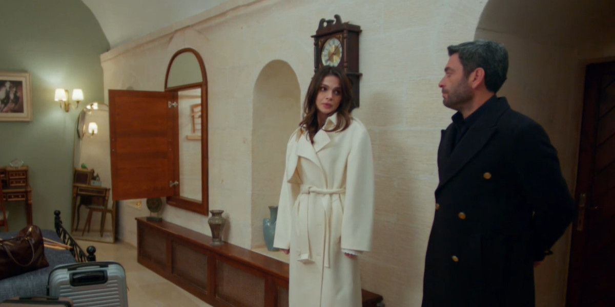 Далекий город 40 серия русская озвучка / Uzak Şehir 40.Bölüm izle LIVE прямой эфир